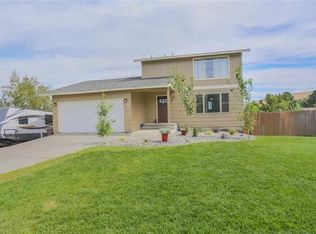 3805 S Buntin Loop, Kennewick, WA 99337
