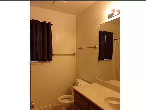 3rd image of 1512 Cline Dr