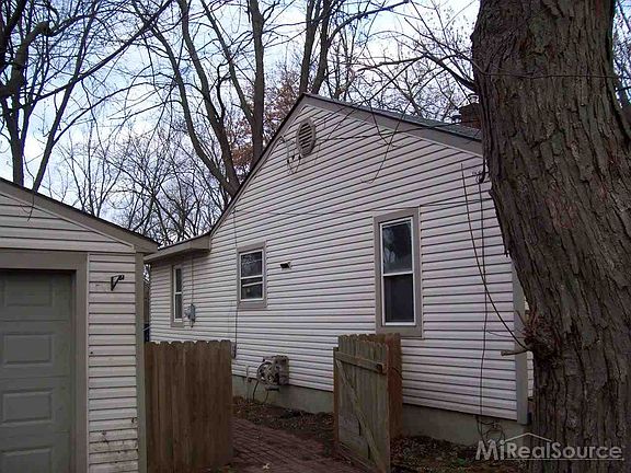 2nd image of 655 Elkinford Dr