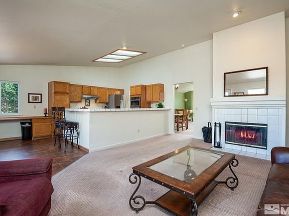 5th image of 1739 Bougainvillea Dr