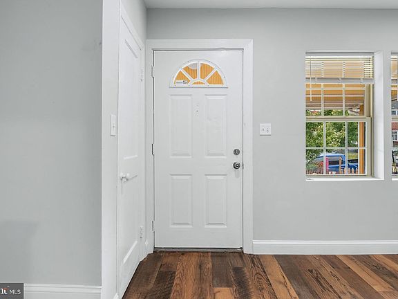 5th image of 636 Hillview Rd