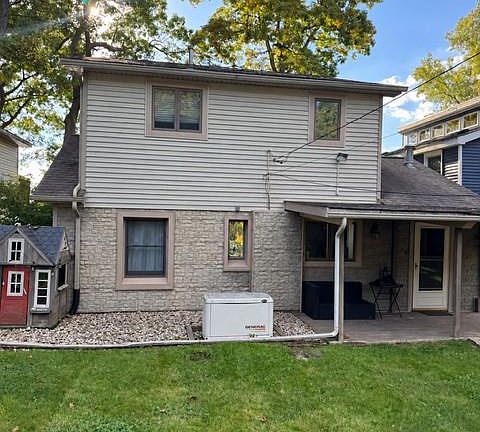 3rd image of 5736 Silver Birch Rd