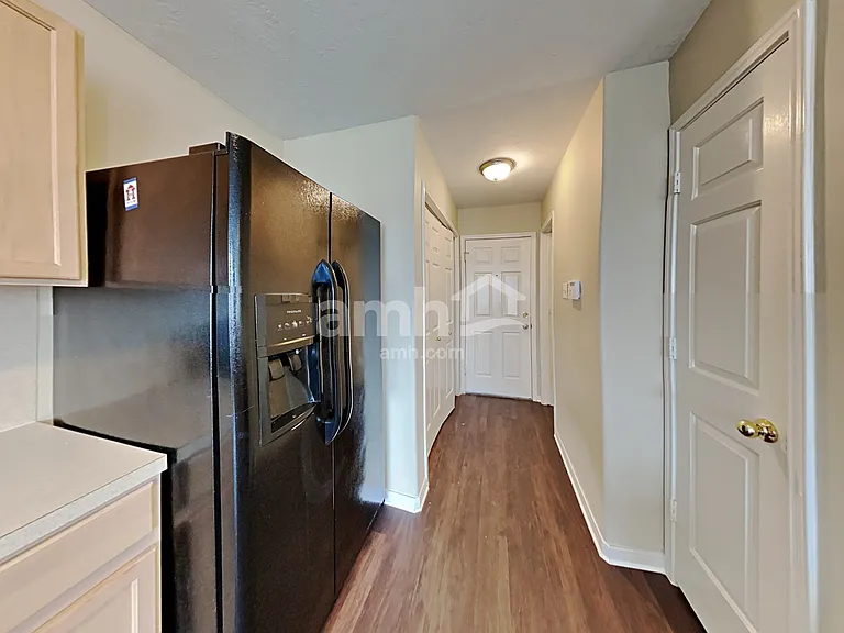 4002 Portman Glen Ln — Photo 3