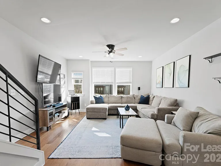 2310 Elizabeth Mill Pl — Photo 7