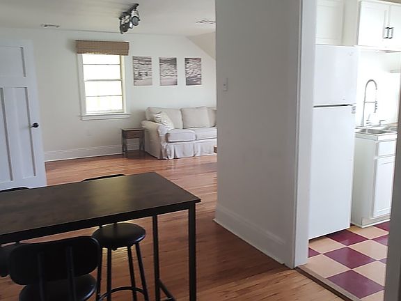 4th image of 1035 Chartres St #A