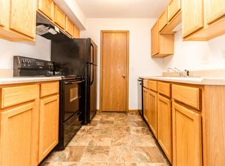 5819 Brett Michael Ln APT 6, Belleville, IL 62223