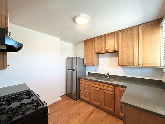 3rd image of 1403-1409 Carlson Blvd