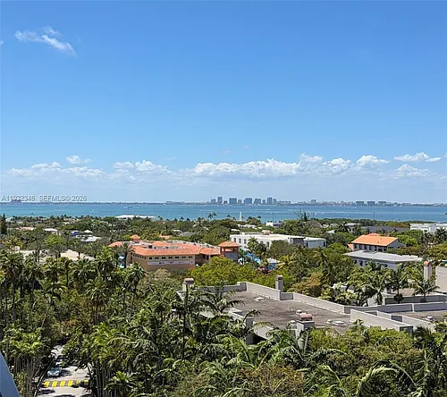 151 Crandon Blvd Photo 1