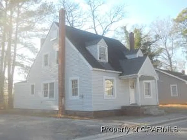 105 Roberson Ave, Williamston, NC 27892