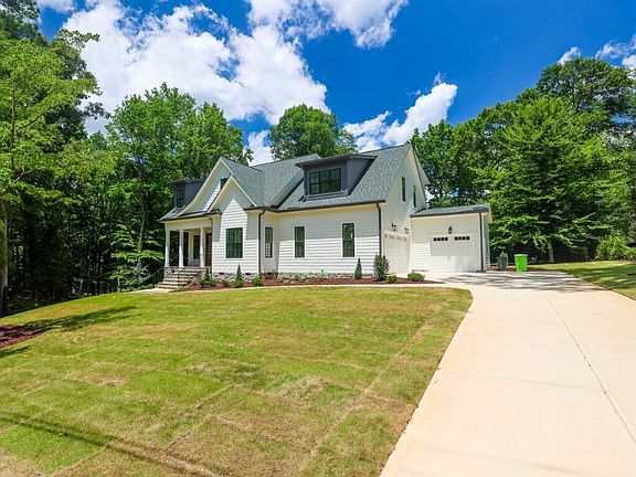 2nd image of 5308 Parkwood Dr
