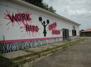 755 S Pine St, Kountze, TX 77625