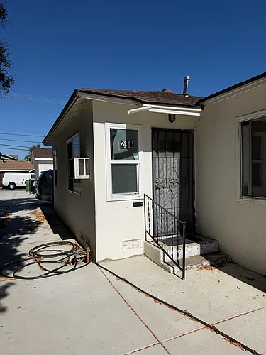 236 S 1st Ave Photo 1