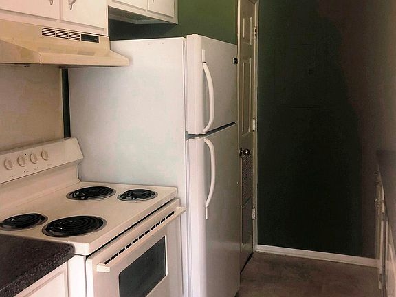 3rd image of 900 Mountain Creek Rd APT 93