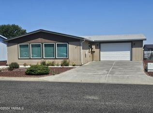 1821 S 70th Ave, Yakima, WA