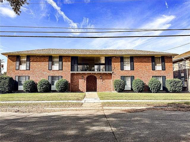 1st image of 800 Martin Behrman Ave APT 203