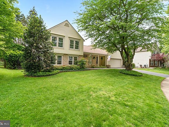 4th image of 1134 Bettstrail Way