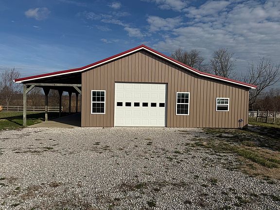 2nd image of 402 Allen Rd