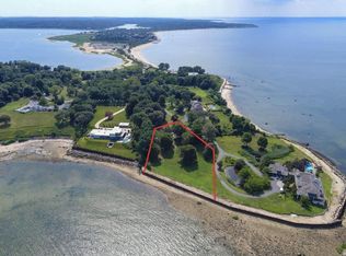 105 Centre Island Rd, Oyster Bay, NY 11771