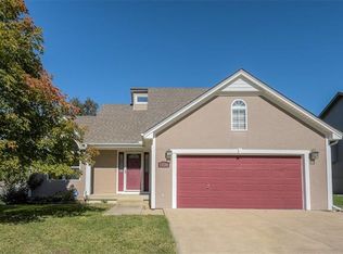 1224 SW Persels Rd, Lees Summit, MO 64081