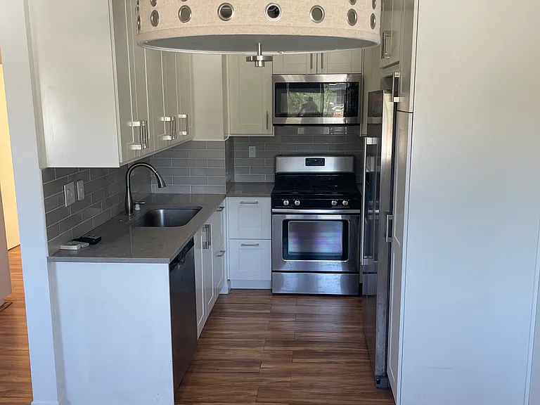 1239 E Lexington Dr #3 — Photo 3