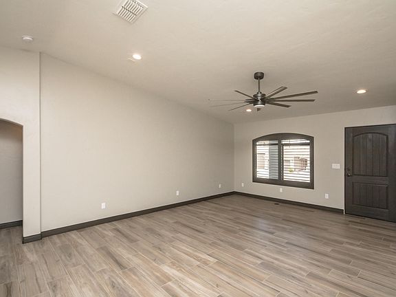 3rd image of 1800 Cabana Dr