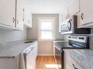 377 Shrewsbury St APT 2, Worcester, MA 01604