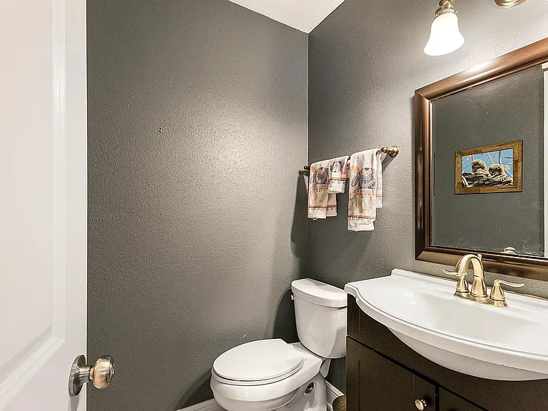 111 Camellia Dr — Photo 10
