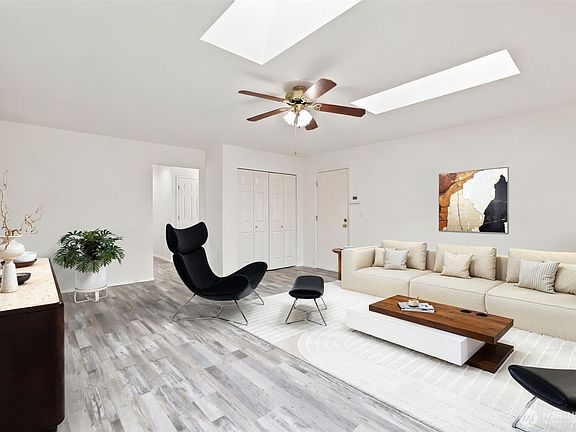 5th image of 10626 SE 213th Court