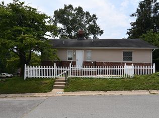 101 Meadow Rd, Oak Ridge, TN 37830