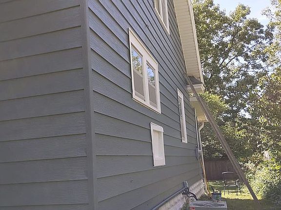 5th image of 705 West St