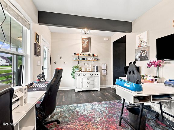 5th image of 119 Palo Alto Park Drive