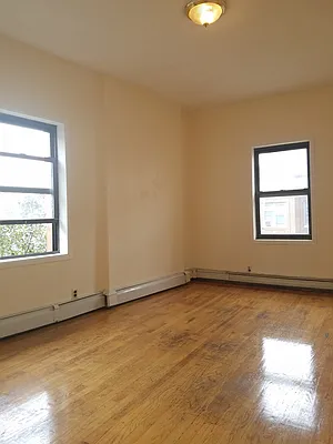 Rented by G2 Realty Group LLC | media 33