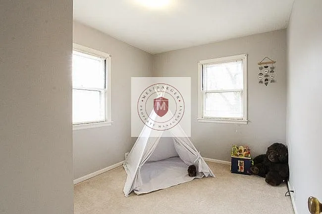 3 bed, $1,595 — Photo 4