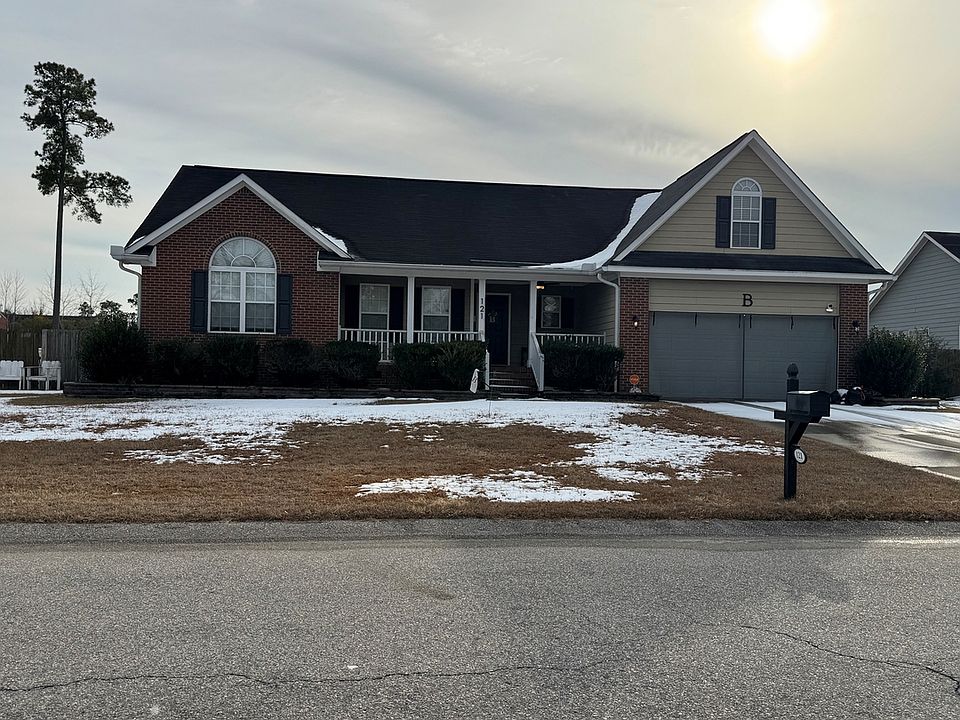 1st image of 121 Blue Water Dr