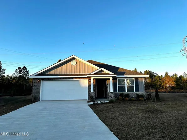 18559 Oak Bay Dr, Biloxi, MS 39532