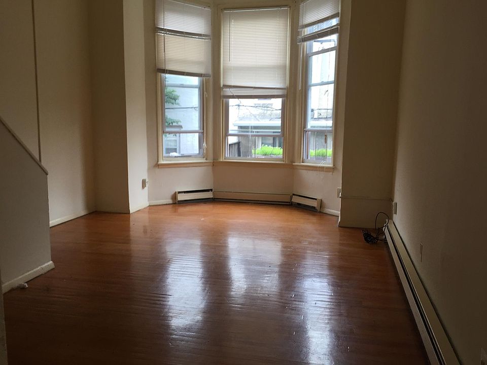 3909 Pine St. Philadelphia, PA