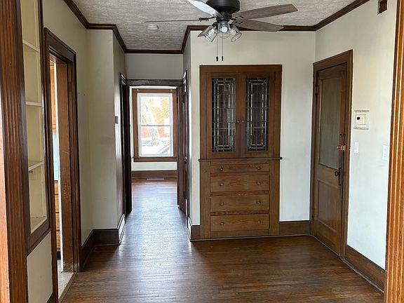 2nd image of 128-132 Sargent St #128