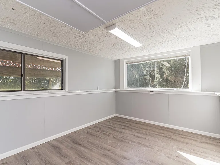 261 Skyline Dr — Photo 19