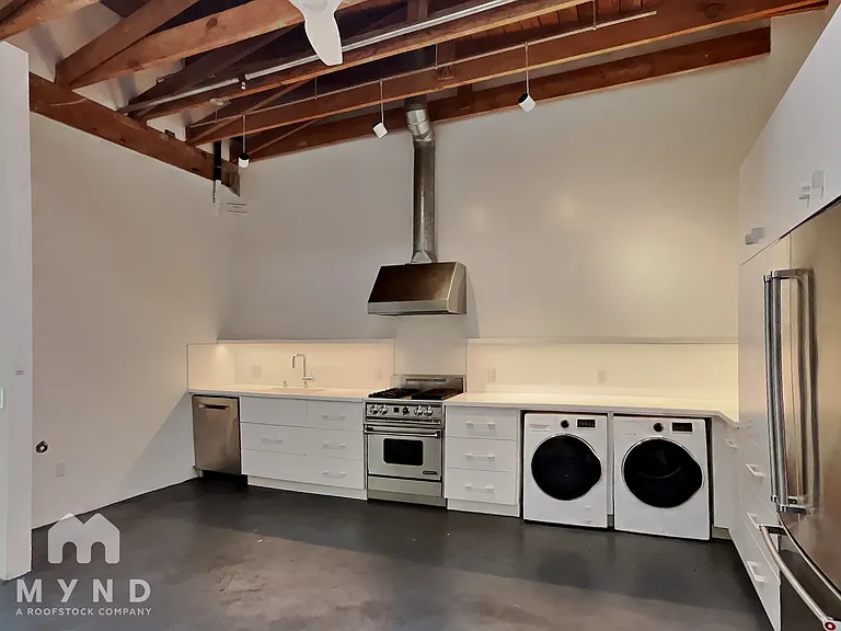 373 4th St #3C — Photo 5