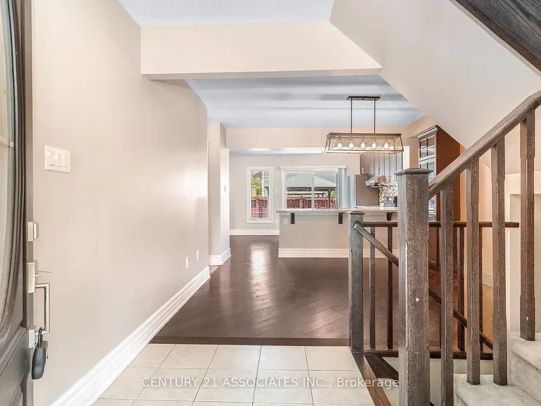362 Cavanagh Ln — Photo 4