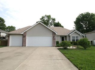504 Allen St, Buckner, MO 64016