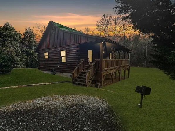 322 Hickory Br, Whittier, NC 28789