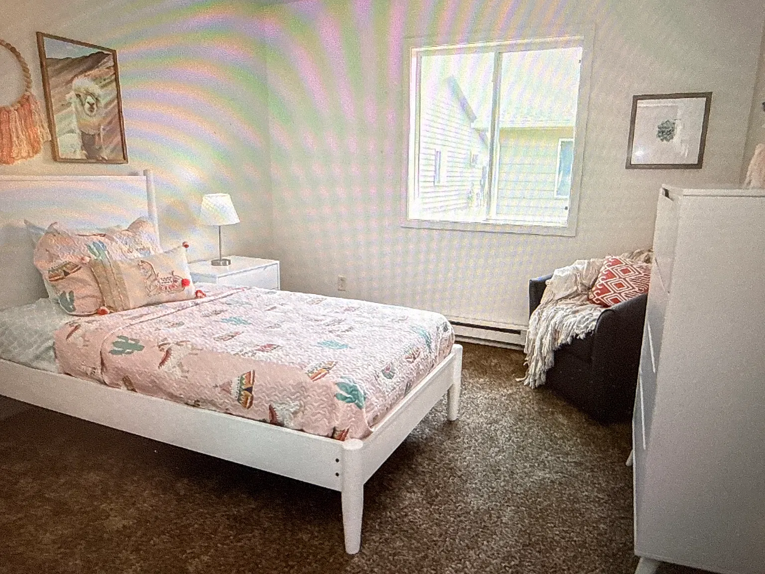 3 bed, 1008 sqft, $925 — Photo 2