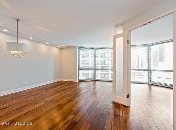 2nd image of 195 N Harbor Dr APT 707