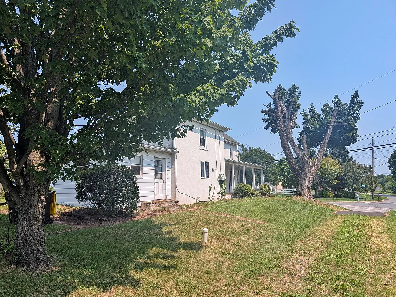 5 bed, 2416 sqft, $2,500 — Photo 3
