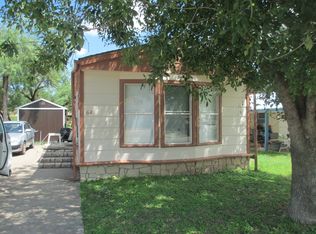 64 Retama Rd #7 & 8, Brackettville, TX 78832