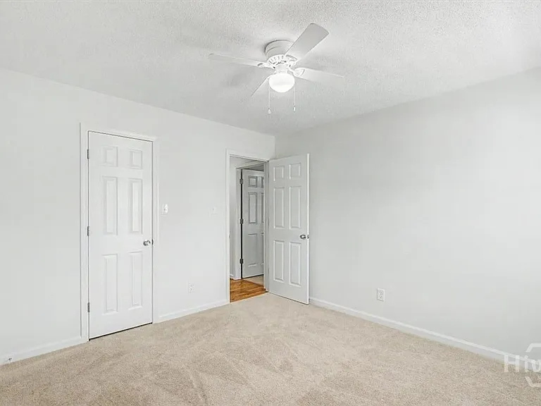 85 S Oak Rd — Photo 24