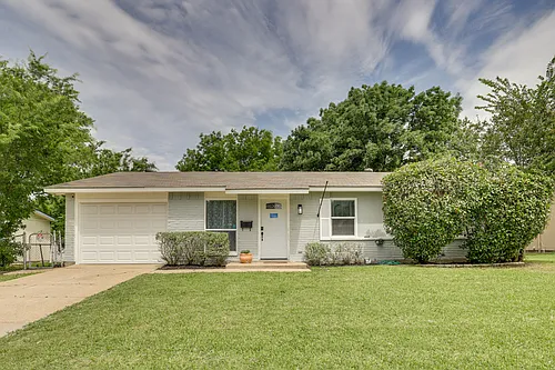 4002 Commonwealth Dr Photo 1