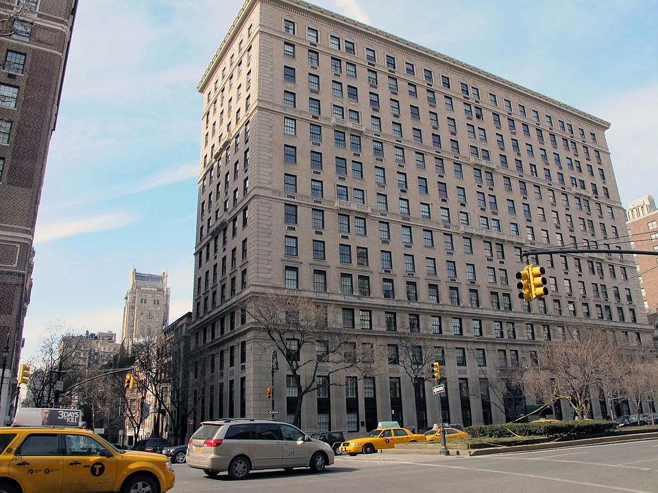 1st image of 580 Park Ave APT 9A
