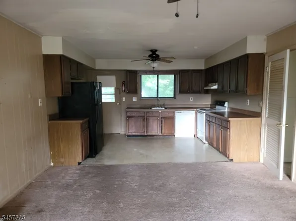 211 Lake Shore North BLDG 211 #C, Montague Twp., NJ 07827